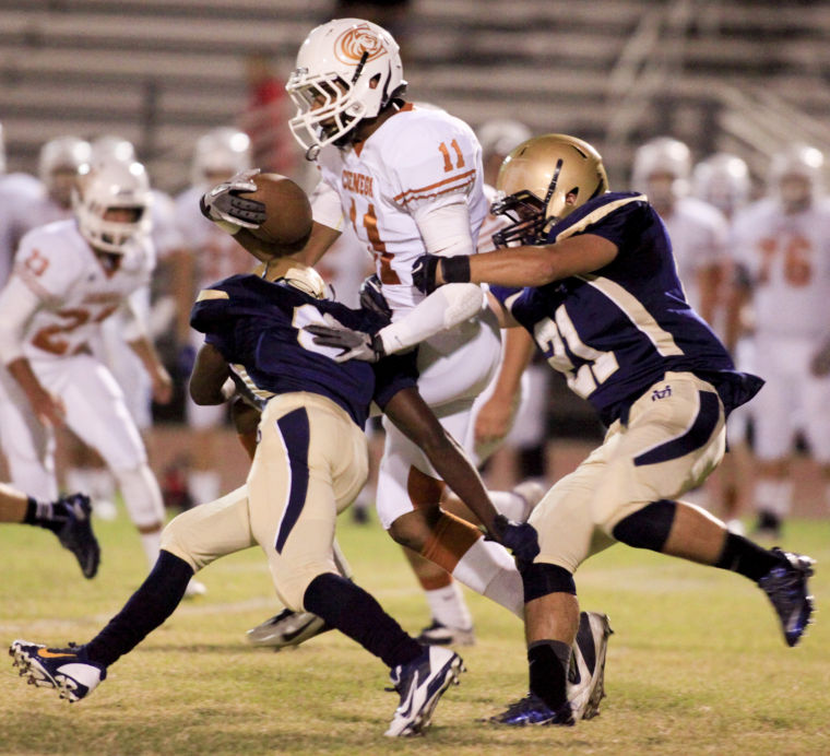 Football: DV vs Cienega